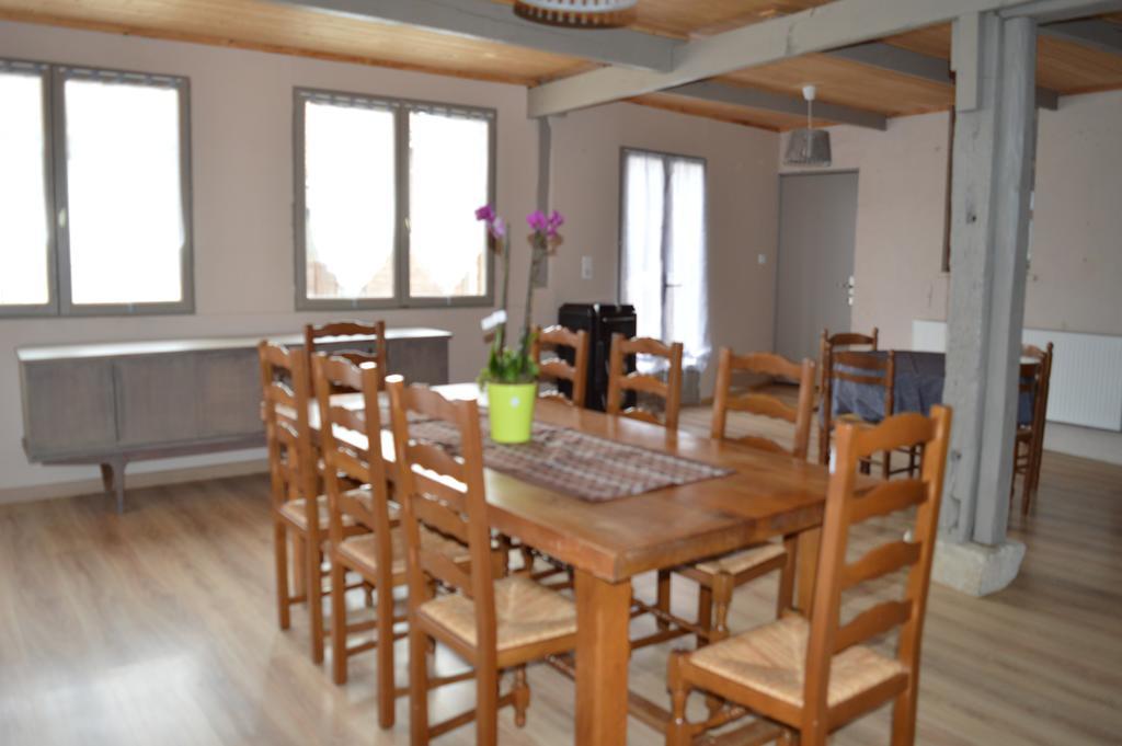 Au Passage Des Grues Bed & Breakfast Drosnay Exterior photo
